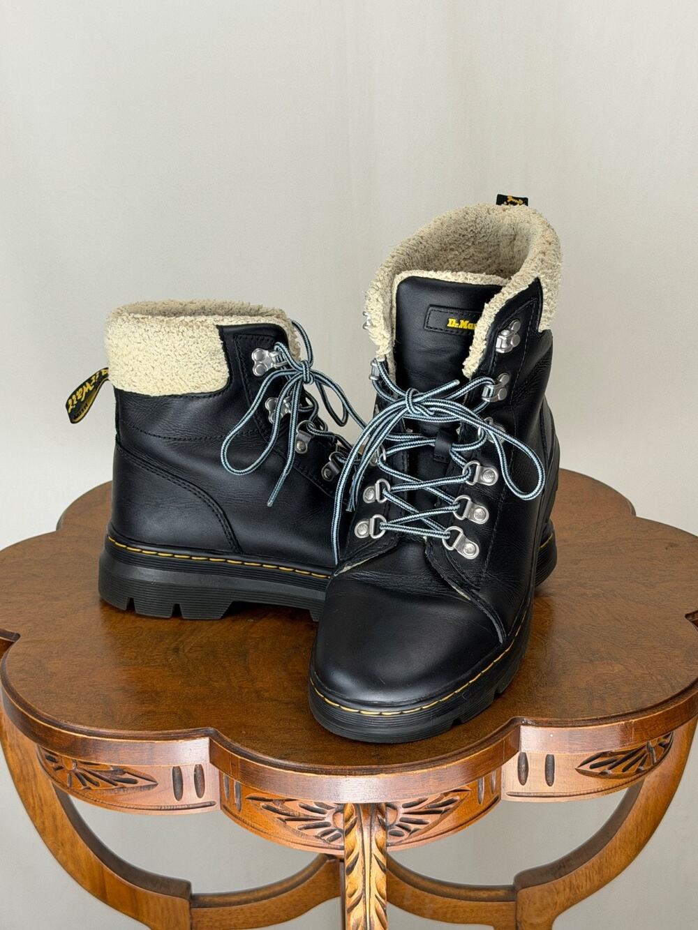 Dr. Martens Black Sherpa Lined Lace Up Hiking Boot US Women's 9 #0117B Vietnam